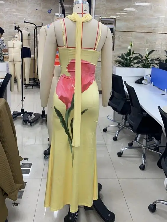 GuliriFei Abito lungo estivo da donna con stampa floreale, senza maniche, con cinturino per spaghetti, abito a coda di pesce sottile