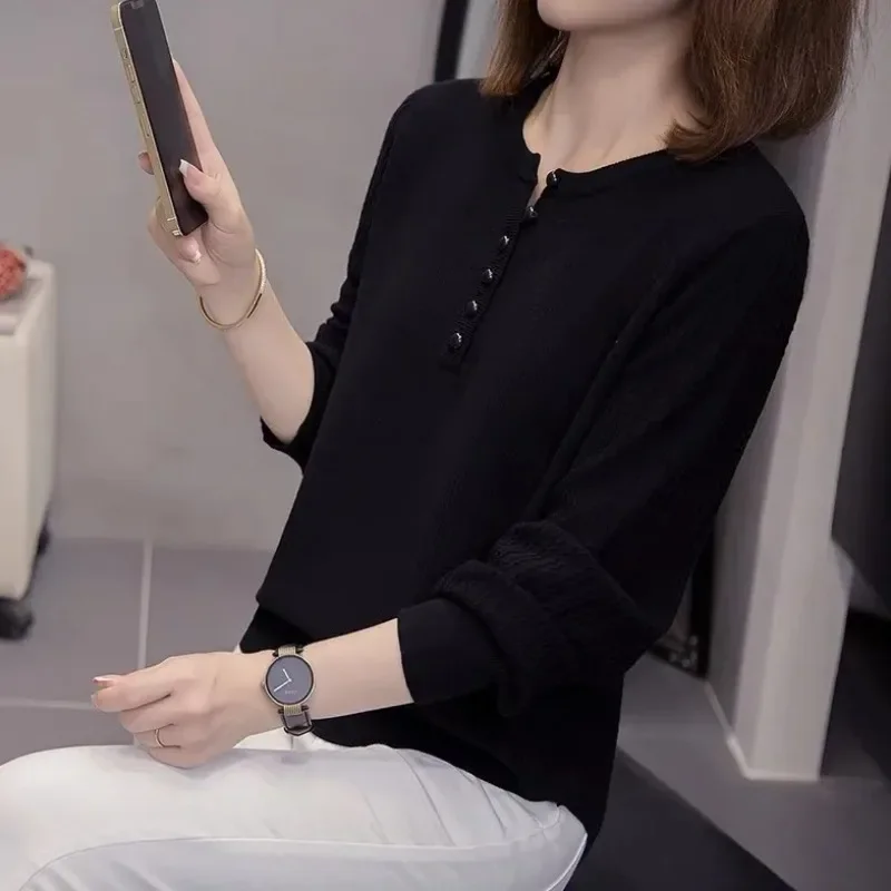 

Women's Autumn Winter Contrast Color V-neck Knitted Loose Slim Design Western Style Irregular Hem Sweater Women