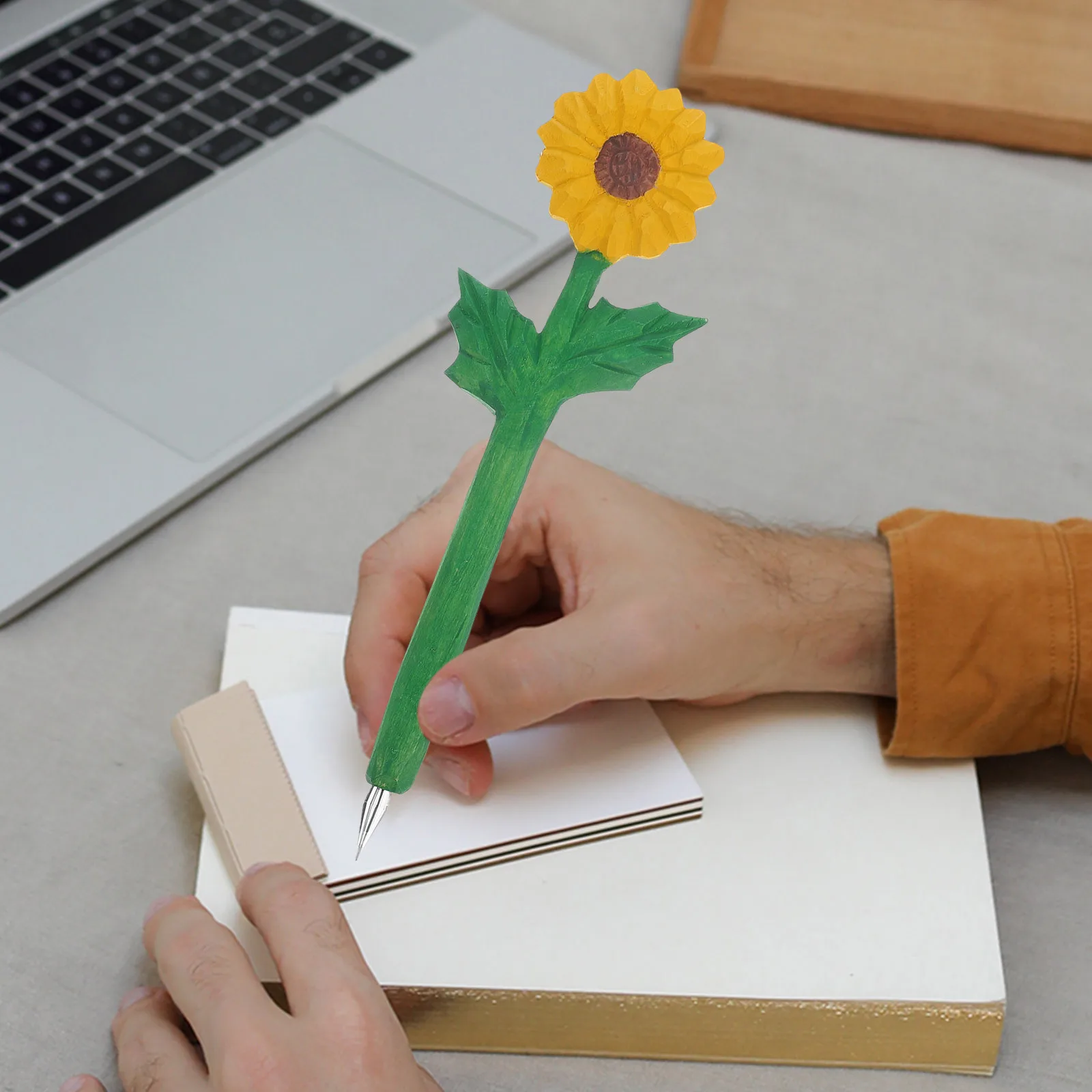 

Wooden Sunflower Carved Pen Smooth Writing Vintage Style Creative Pen for Journaling Office Desk Decorative Stationery Women