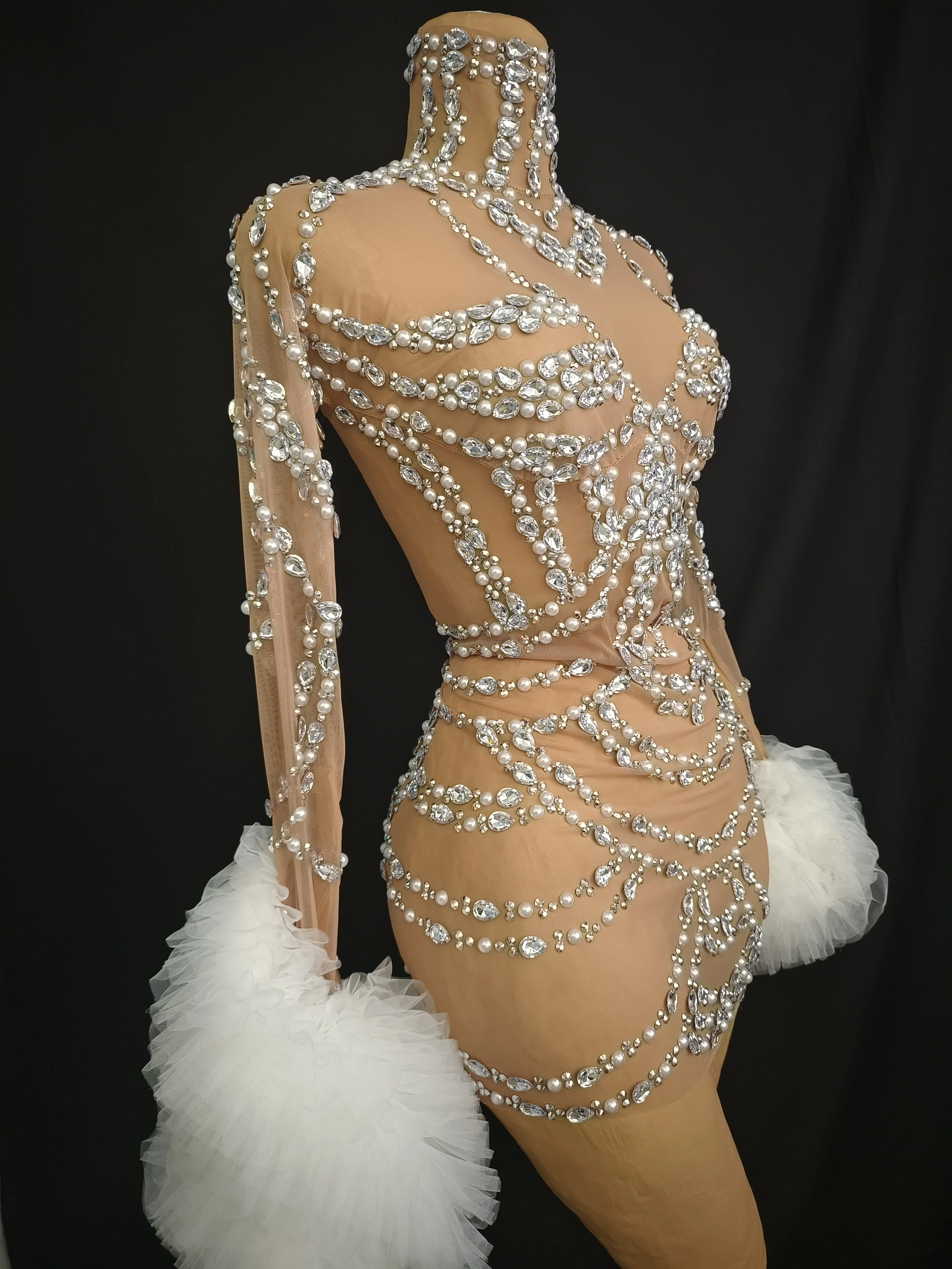 Minivestido de malla de perlas con diamantes brillantes para mujer, minivestido de lujo para celebrar la fiesta de noche, cumpleaños, Club elegante, club nocturno, ropa Sexy para escenario