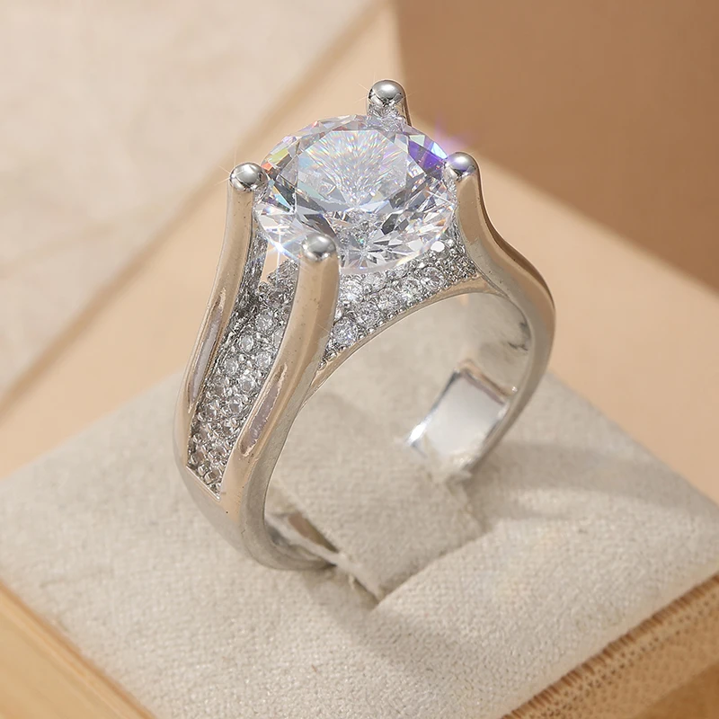 Eleganter Luxuriöser Damen-Verlobungsring mit Synthetischem Zirkon im Ovalschliff, Hochzeits- und Bankettring, Modischer Schmuck