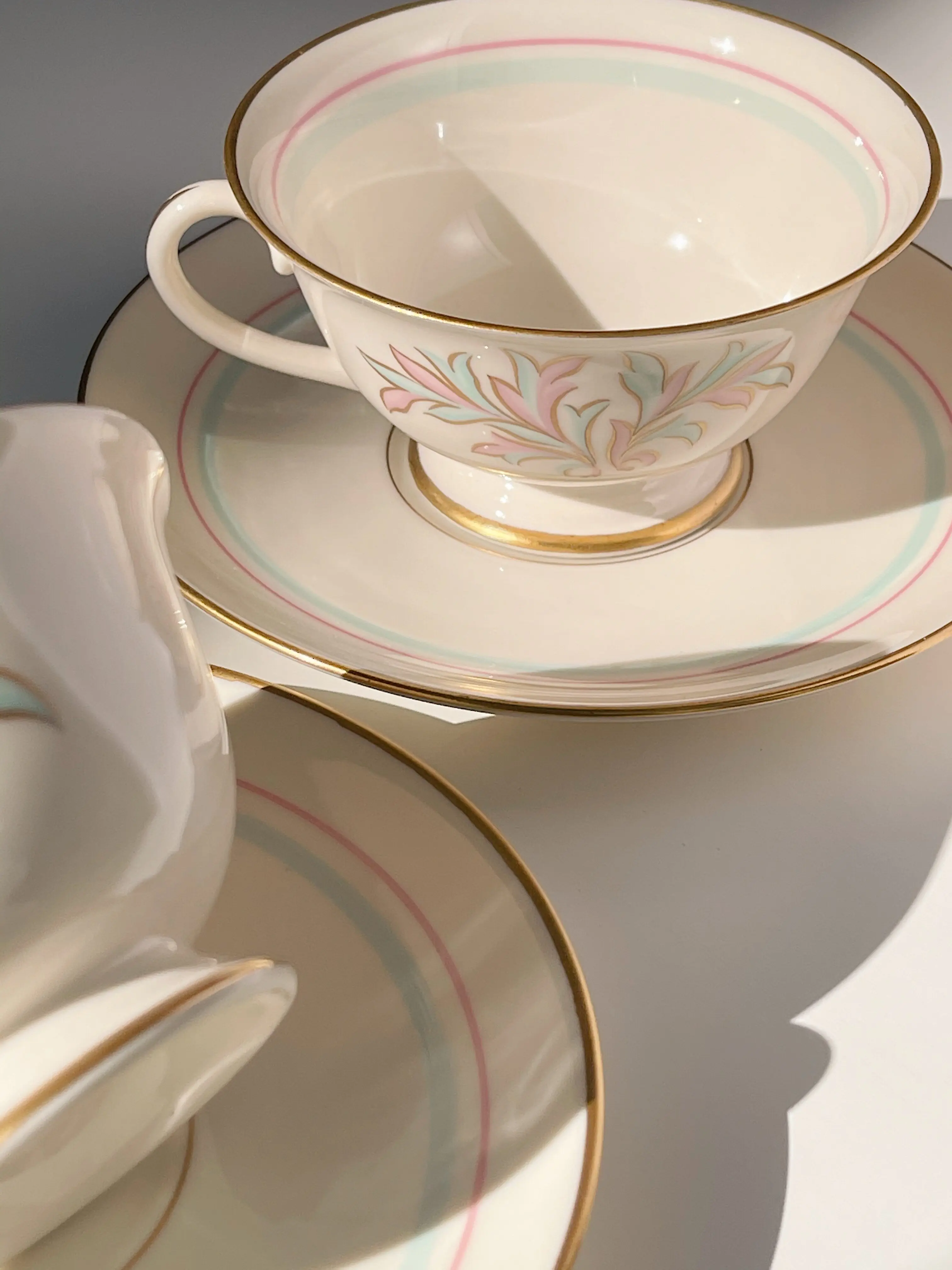 American blue pink color matching small fresh vintage ancient ceramic cup and saucer set