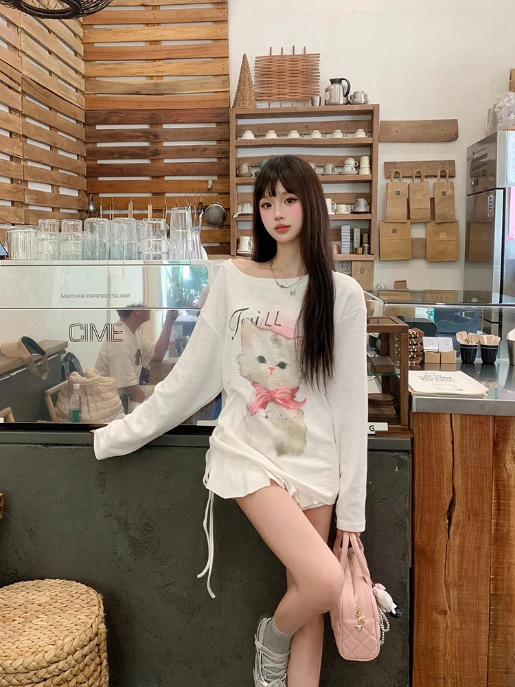 Słodka i pikantna dziewczyna - nadruk, bluzka z jednym ramieniem, długa koszulka damska, luźna, wyszczuplająca bluzka bazowa na wiosnę i jesień.