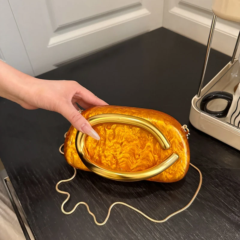 

Elegant Crossbody Bag For Ladies Genuine Leather Shoulder Purse With Adjustable Strap And Matching Card Holder Gift Set