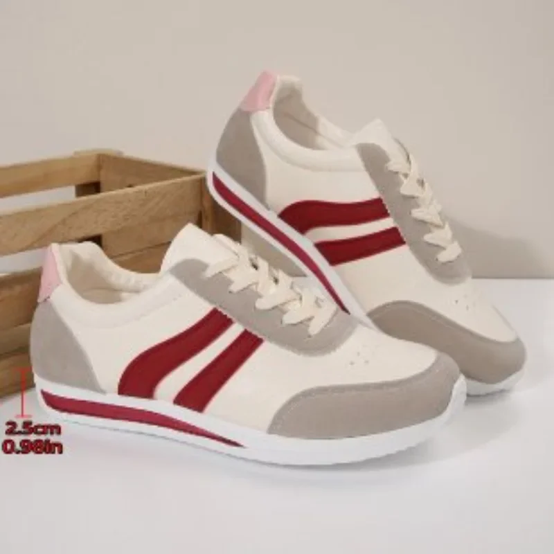 2025 Nuove scarpe da ginnastica casual Moda scarpe da corsa all-match Scarpe da donna sportive leggere e traspiranti Zapatos De Mujer