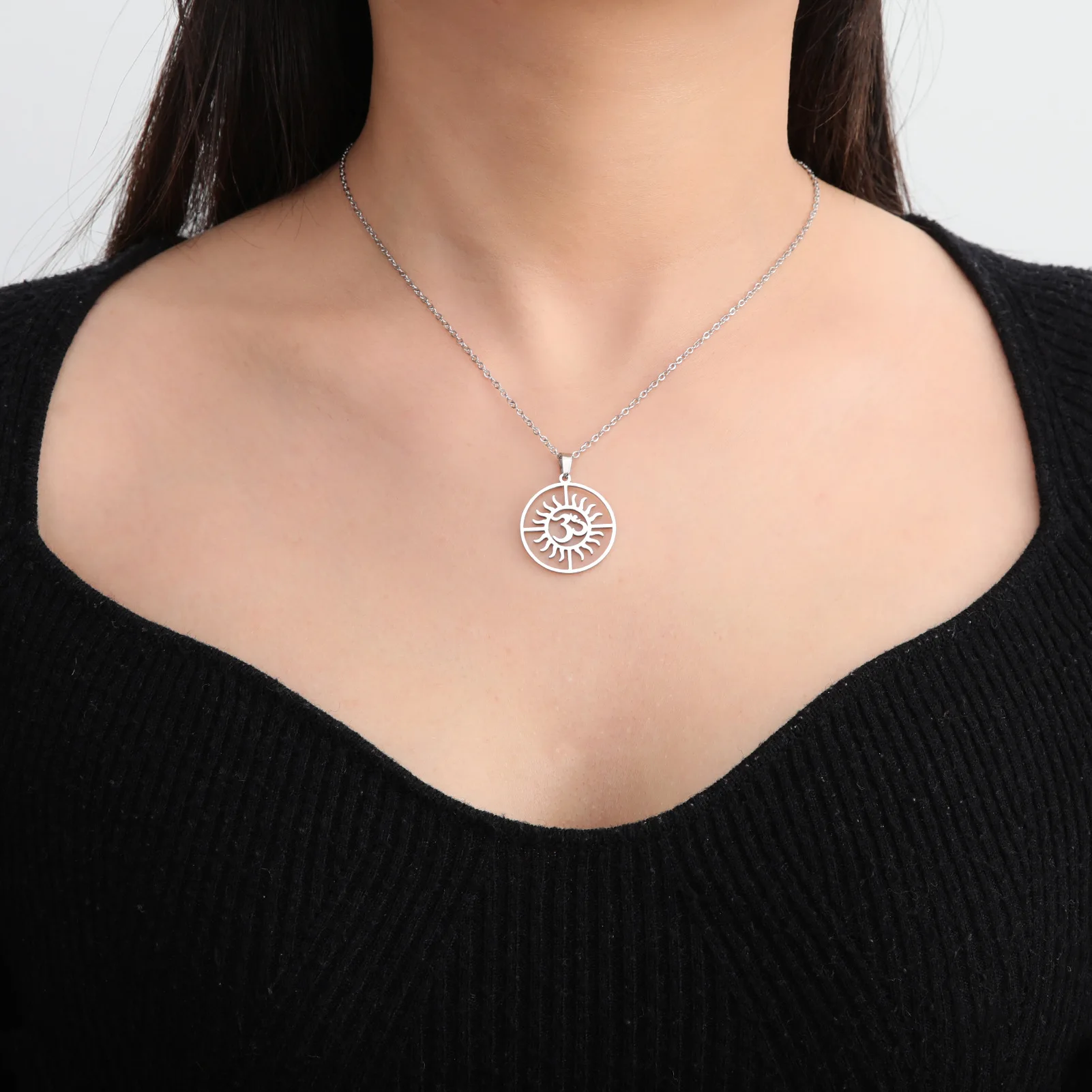 Jeshayuan Buddhist Dharma Om Sun Pendant Necklace For Women Stainless Steel Yoga Sunshine Necklace Spiritual Amulet Jewelry Gift