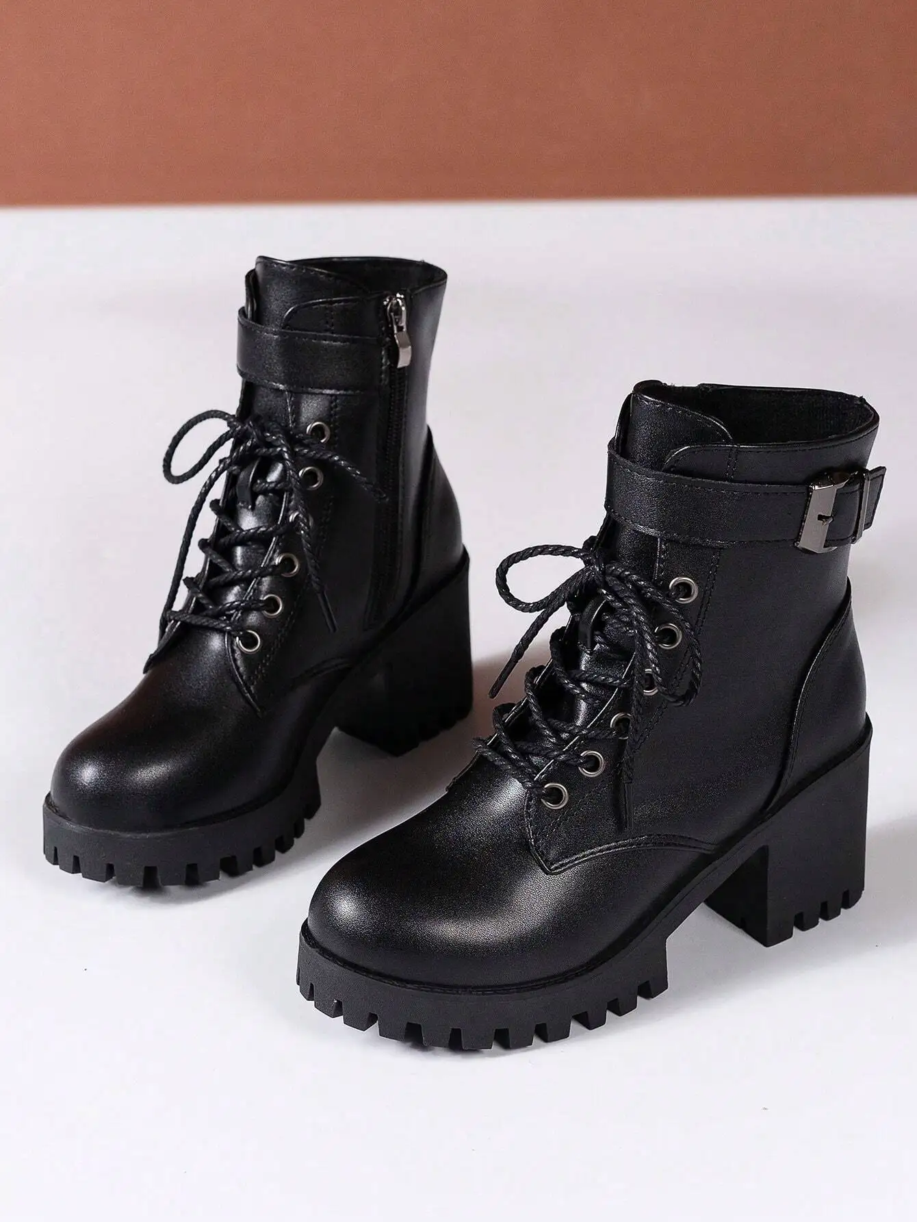 Botines de tacón alto y grueso de cuero PU con cordones para mujer, botas de moda con cremallera lateral, botas versátiles estilo motociclista (se recomienda pedir una talla más grande para pies anchos) sx2209225345588845