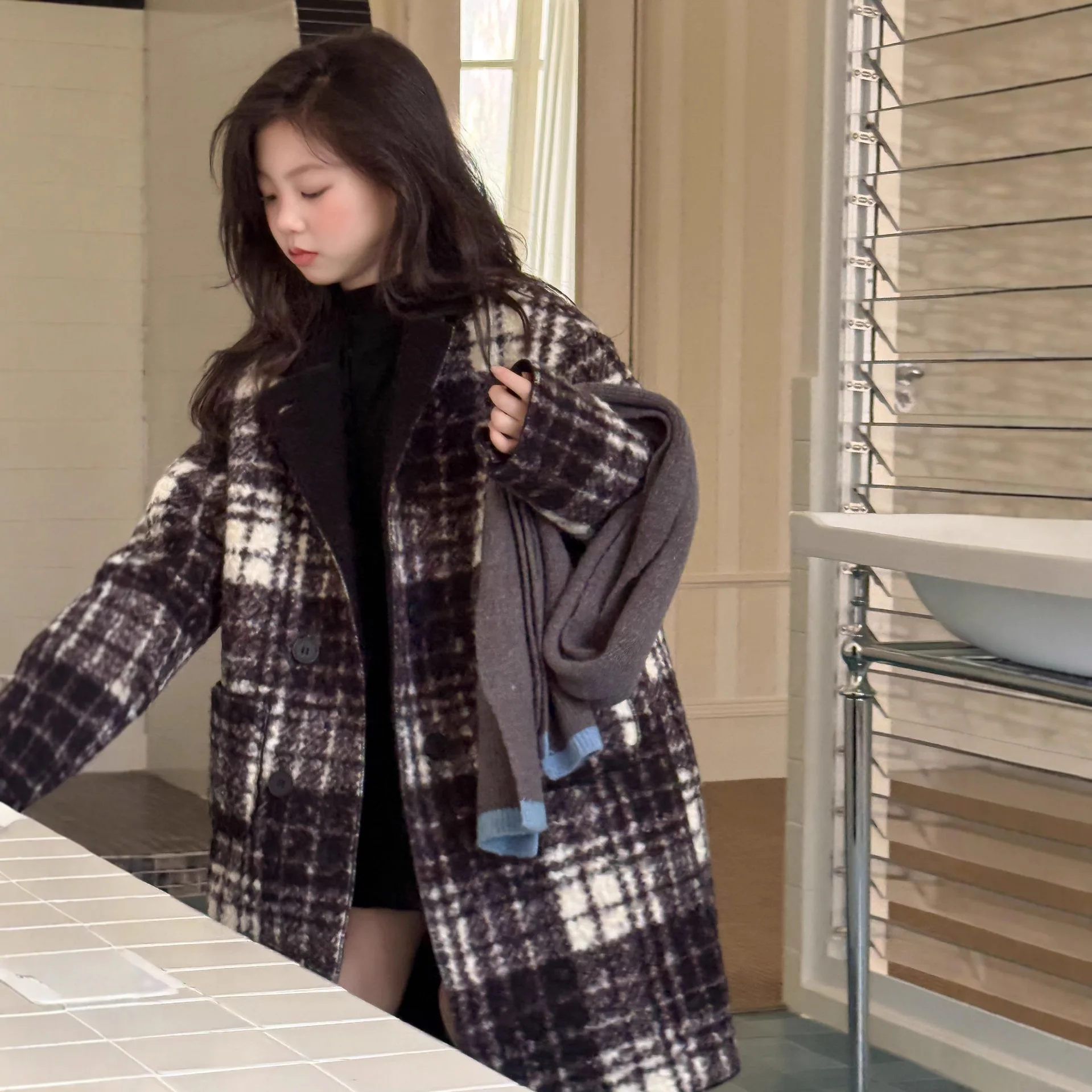 

Children's Coat 2025 Winter New Girls Plaid Long Double-sided Tweed Coat Medium and Older Children's Velvet Coat Top