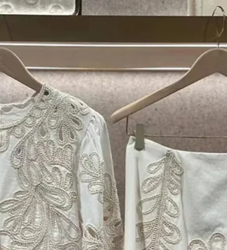 

Women's new summer two-piece suit hollow embroidered round neck cardigan or slim skirt