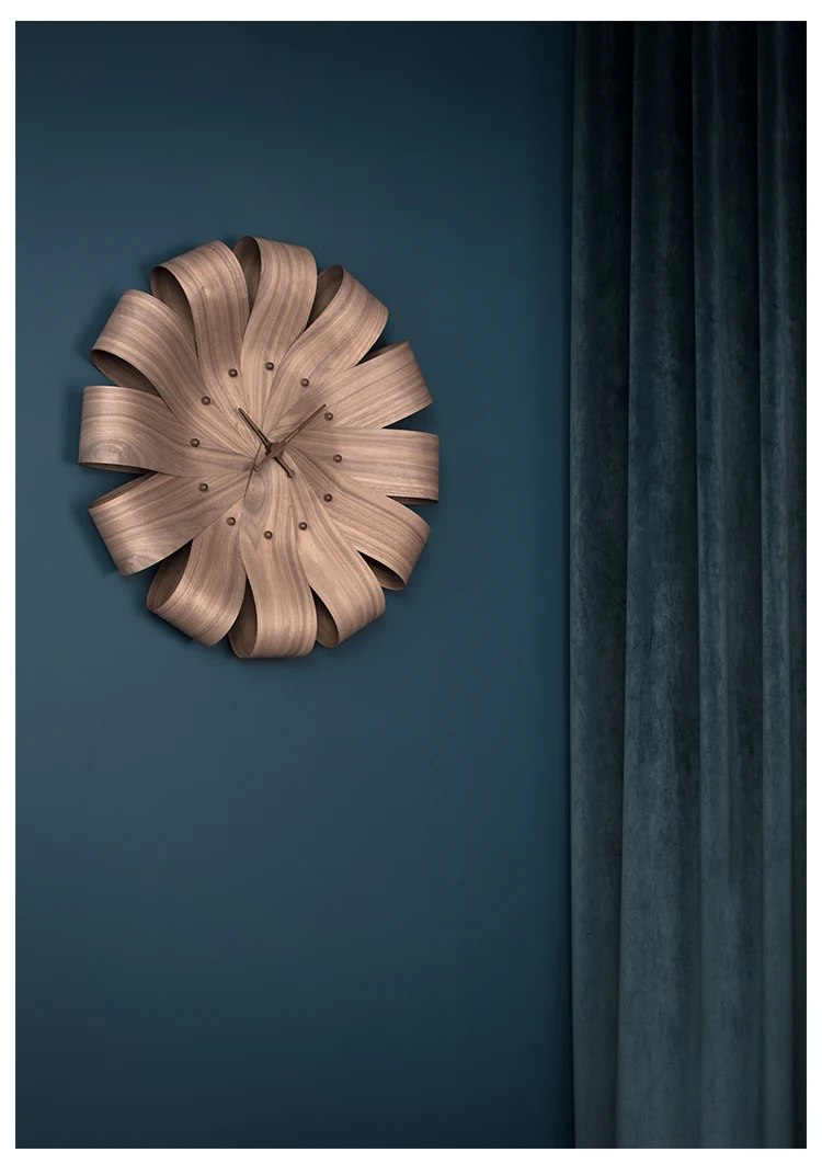 Modern Luxury Wall Clock Creative Petal Simple Large Room Wall Clock Fashion Living Decorative Round Wall Clock Creative Home