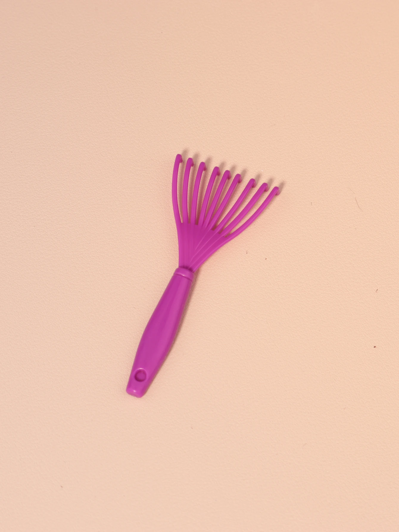 Hair brush cleaning tool, 1pc mini hair brush remover for removing hair，Special for real hair wigs