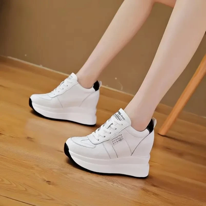 

2025 обувь из натуральной кожи, женские модные кроссовки, туфли на плоской платформе, женские белые туфли на плоской подошве, увеличивающие рост 9 см