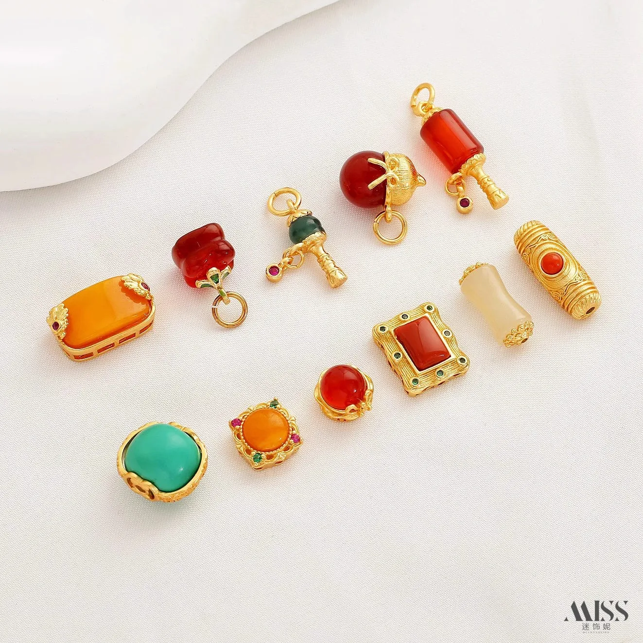 Gold Inlaid Jade, Natural Agate South Red, Beeswax, Jadeite Gourd Vajra, Persimmon Pendants, DIY Jewelry Spacer Beads Accessorie
