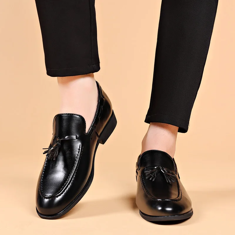

2026 New Large Size Men's Leather Shoes Business Formal Casual Wedding Knot Shoes round Toe Flat Heel Rubber Outsole