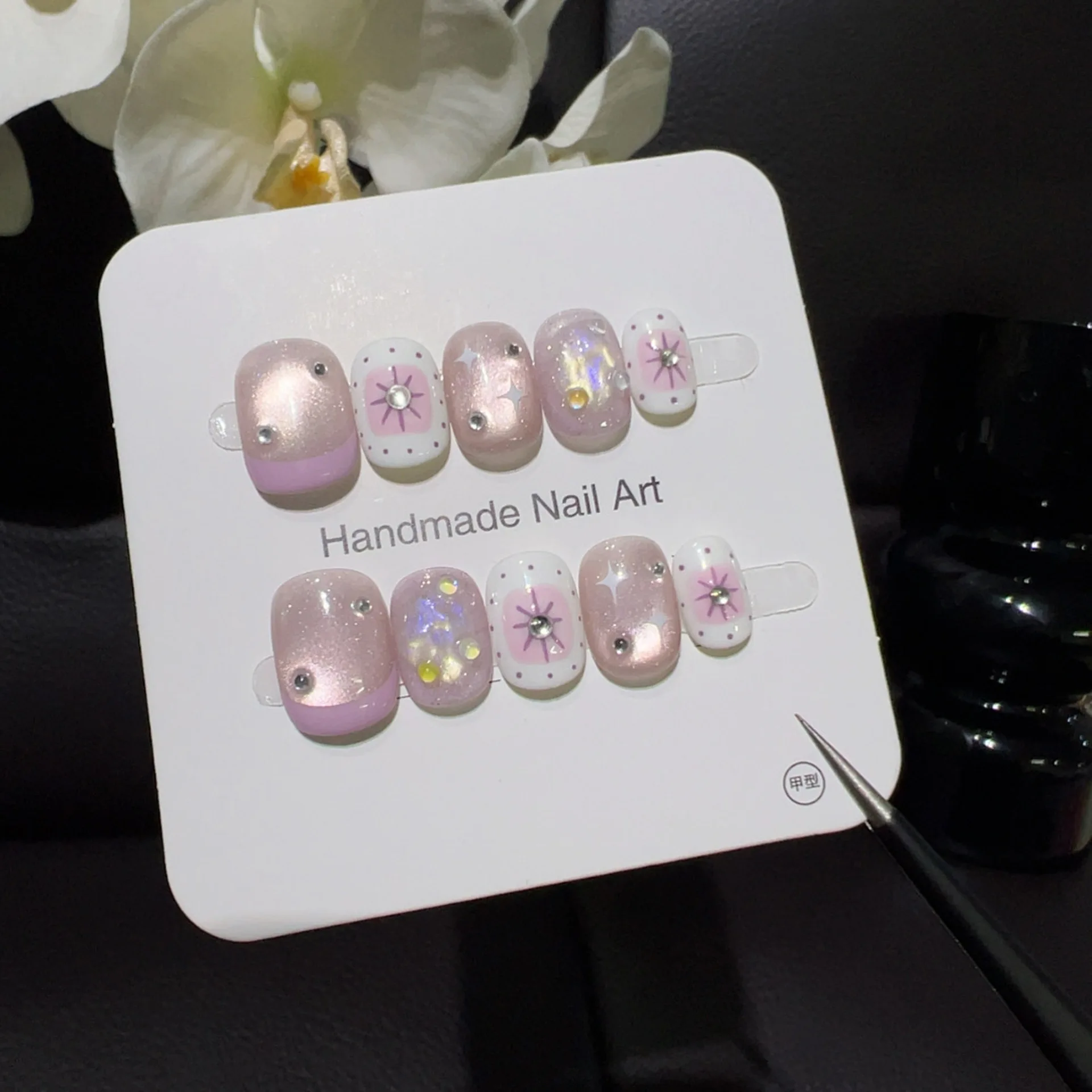 

10pcs Pink Purple Cat's Eye Fake Nail Short Round French Handmade Press on Nails Rhinestone Reusable Full Cover False Nails Tips