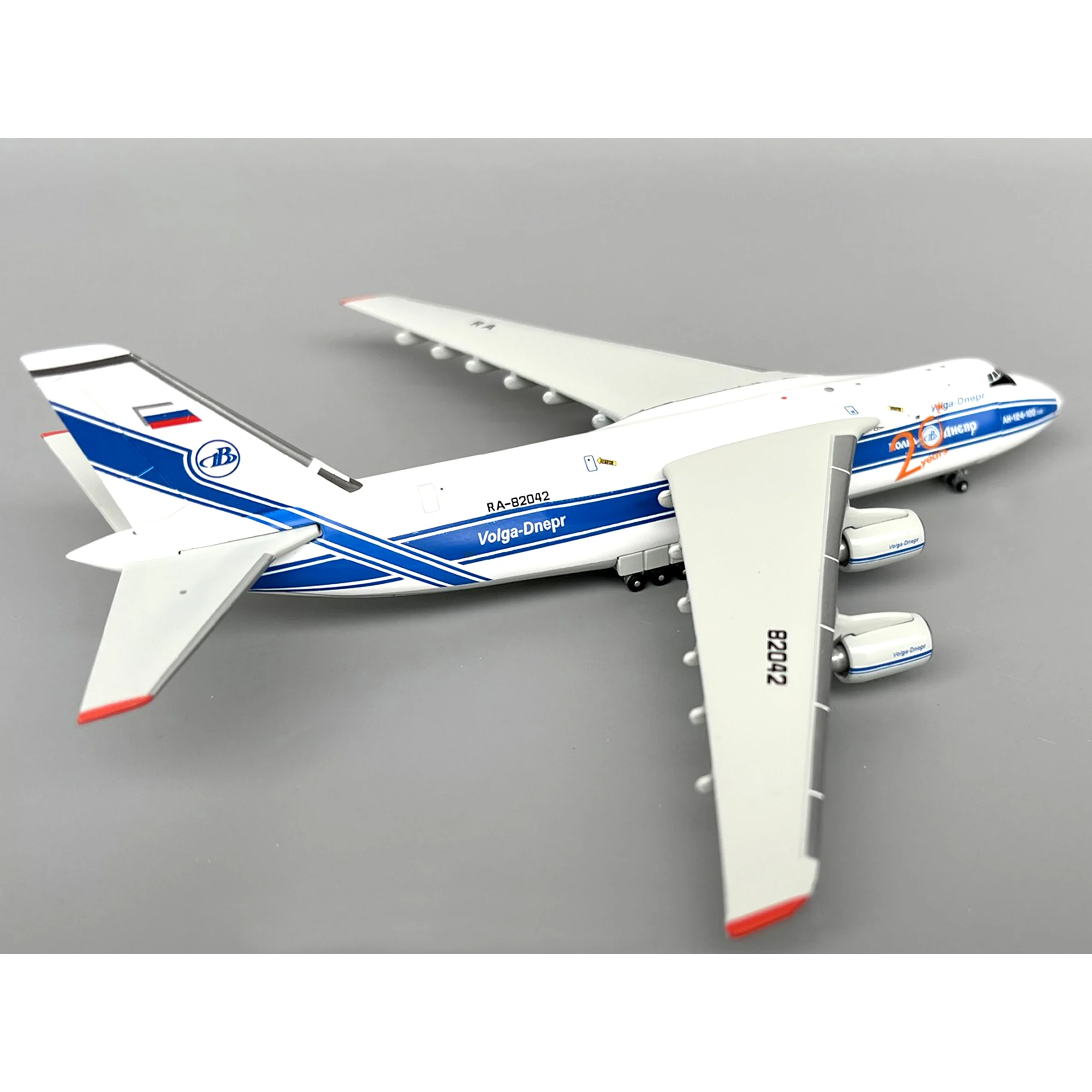 1/400 BW Russian Volga Dnieper AN-124 transport aircraft model RA-82042 Alloy Collection Model