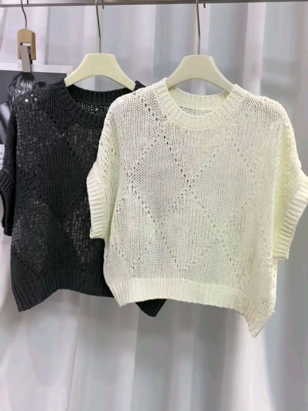 24 Women\'s New B // / C Diamond Sequins Skeleton Sleeveless Knit Sweater Women Loose Pullover Thin Section Tops