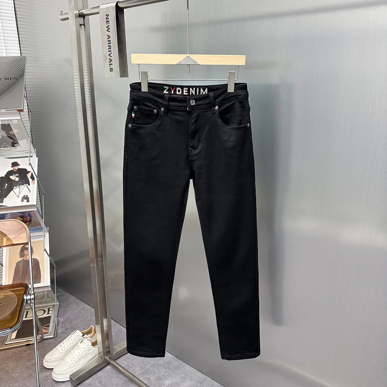 

Fashionable Embroidered Washed Leather Tag Slim Fit Modern Style Jeans for Men Spring Autumn Casual Workwear Long Pants
