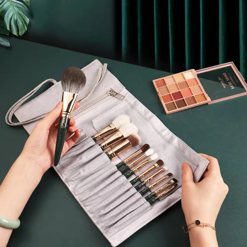 

12Pcs Green Cloud Series Animal Hair Makeup Brush Set Spot Sale Factory Wholesale Also Customizable