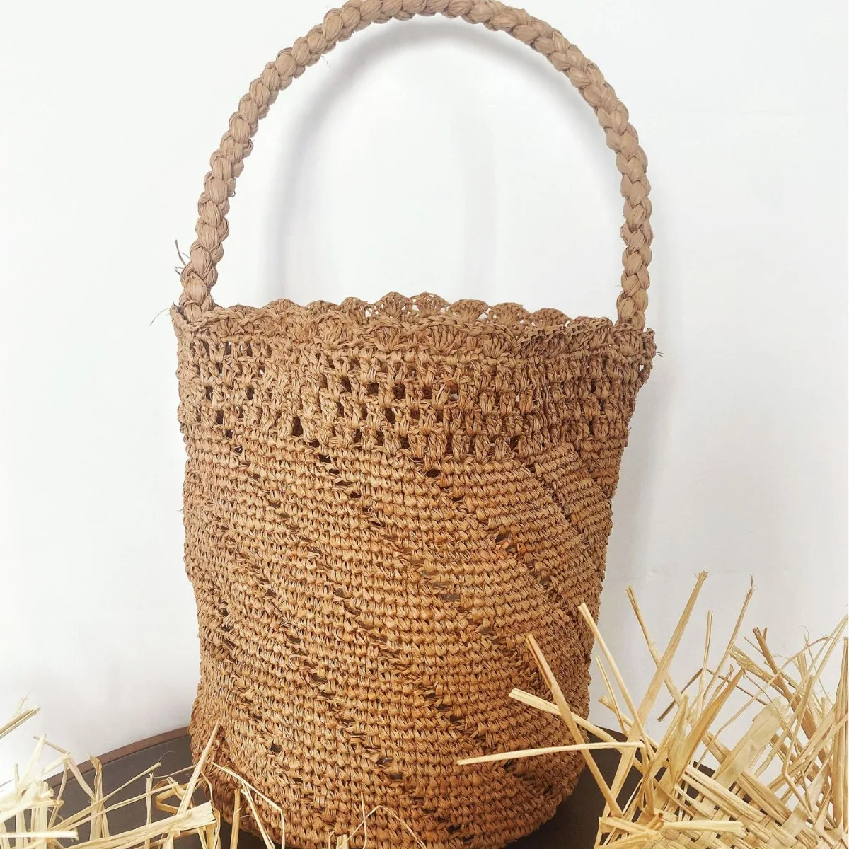 Bohemian Raffia Bucket Bag Summer Woven Straw Bag Handmade Hollow Handbags Designer Shoulder Bags for Women Travel Beach Bags