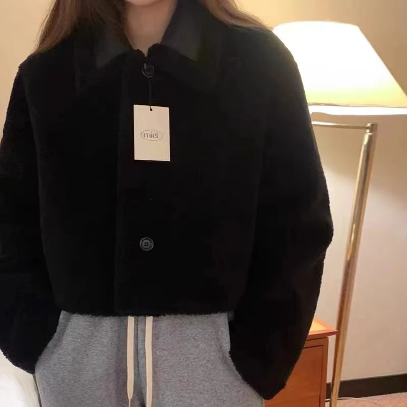 الخريف الشتاء ort طوق الفراء والجلود Inteated ملابس خارجية المرأة تخفيف Sle طويل Sve معطف جديد وصول 2024