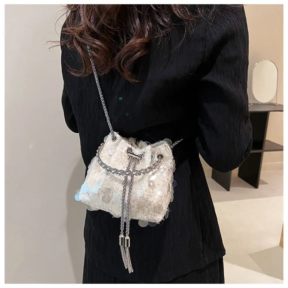 Fashion Women Sequin Shoulder Bag Mini Bucket Shiny Handbags Purses New Chain Crossbody Bags with Round Handle