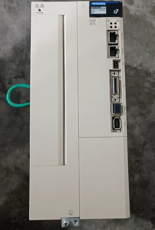 SGD7S-330AA0C202 Servoconazones nuevos,