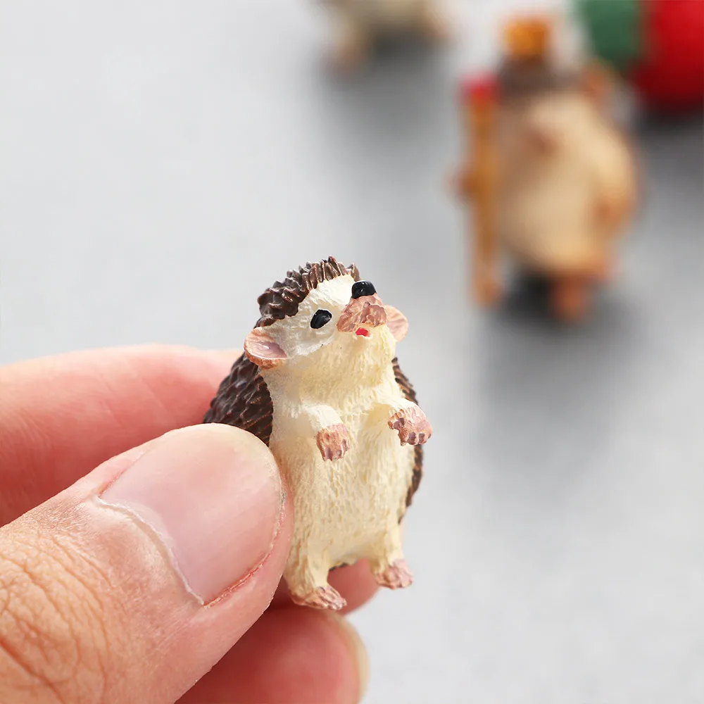 5 Styles Artificial Hedgehog Models Miniature Figurines Fairy Garden Decoration Home Desktop Ornaments Resin Crafts Toys Gifts