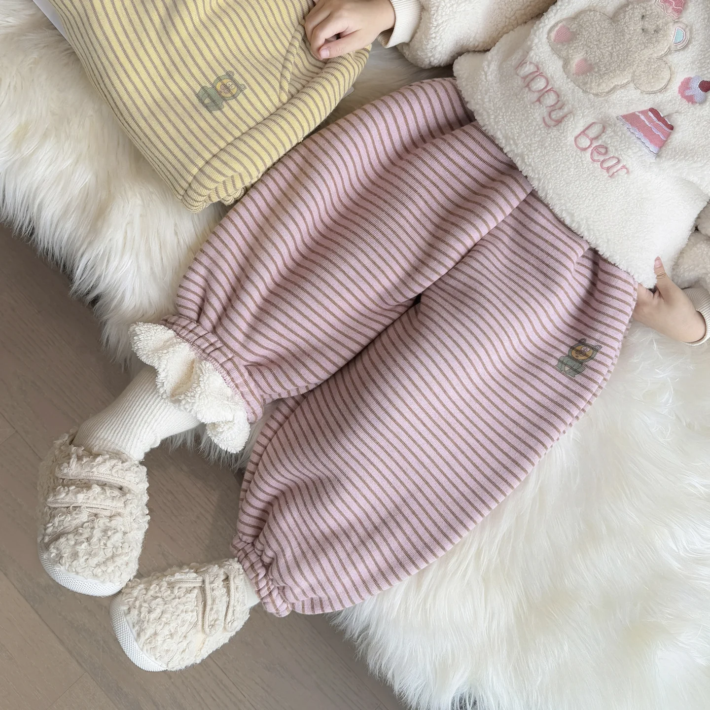 

Boys and Girls Fleece Striped Pants 2025 Winter New Fashionable Cuffed Sweatpants Children's Clothing