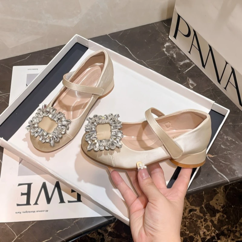 Große Kinder High Heels Festliche Schuhe mit Glitzersteinchen 2026 Neue Sommer Kleine Mädchen Prinzessin Mary Jane Schuhe Schul- und Party-Sandalen – Detail 3