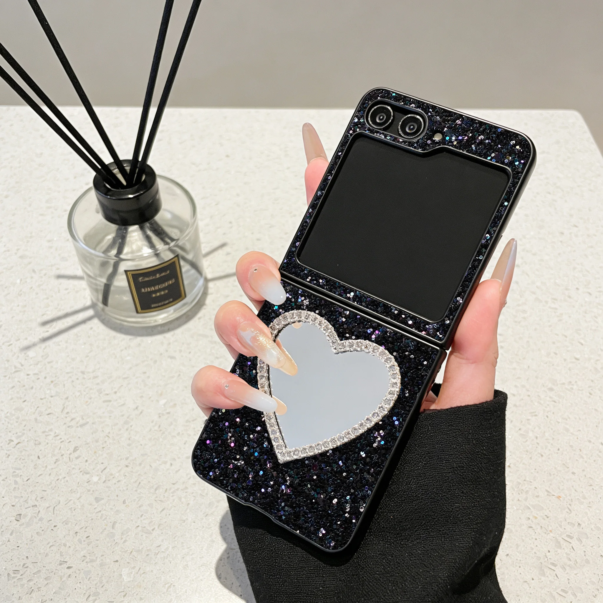 Luxuriöse Glitzer-Mode-Leder-Handyhülle für Samsung Galaxy Z Flip 8 7 6 5 4 3 Flash Mirror Glänzende Diamant-Strass-Hartschale – Detail 3