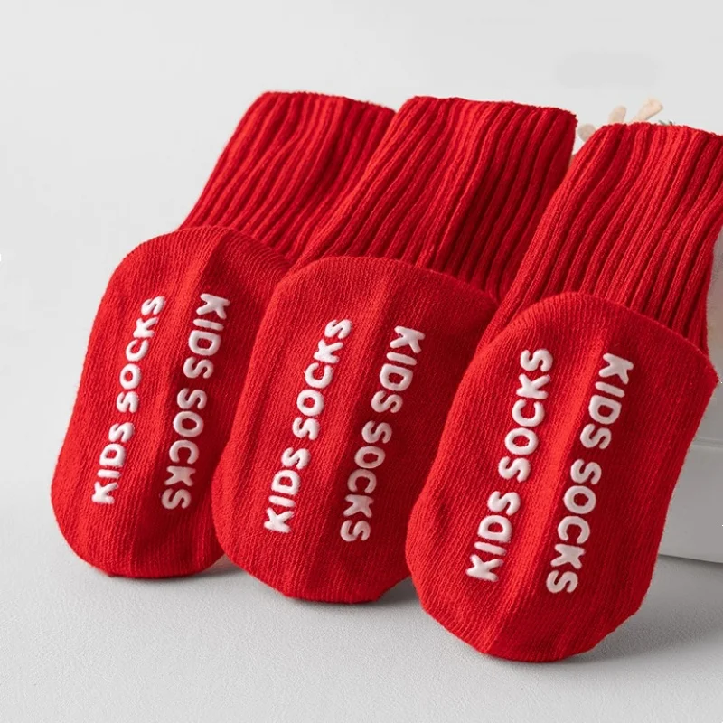 عيد الميلاد الطفل الجوارب للبنين بنات الخريف الشتاء طفل المضادة للانزلاق جوارب يمكن السير بها على الأرض الأحمر احتفالي السنة الجديدة جورب 0-3 سنوات #5