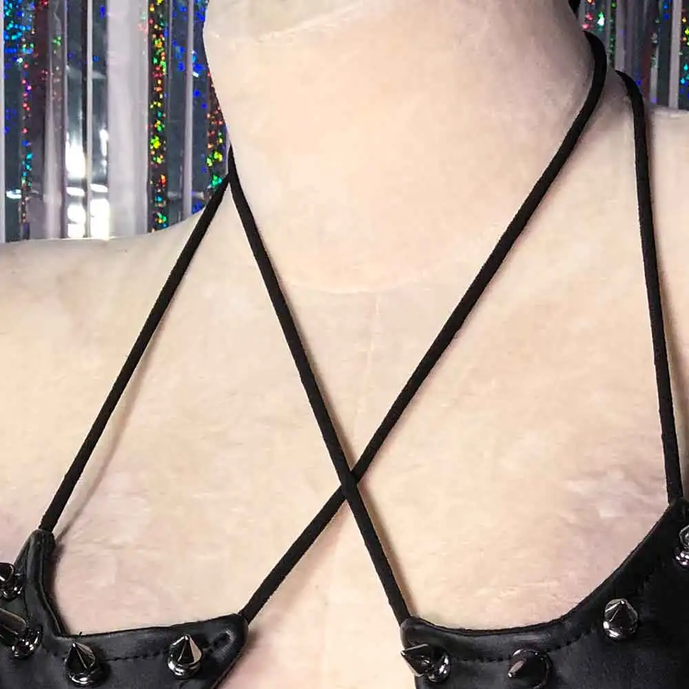 

Топы-халтеры в стиле Y2K: готика, панк-рок, кавай, гранж, эмо, DIY, эко-готика, с черепами, в стиле E-Girls 90-х, Харадзюку 2025