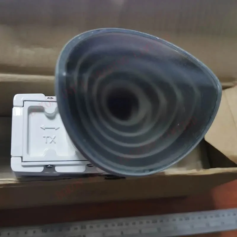 جهاز إرسال واستقبال VSAT جديد 1.5 وات XR1196/ES Ku-band RX 11.50 إلى 12.75 جيجا هرتز TX 14.00 إلى 14.50 جيجا هرتز يدعم أندرو