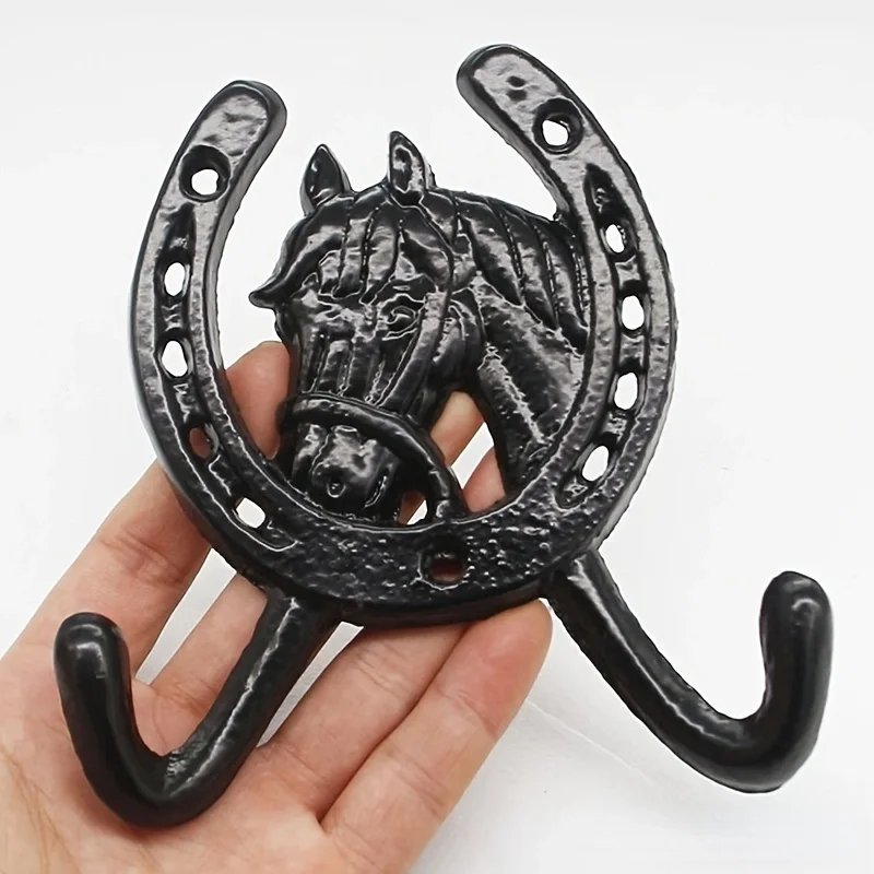 1PC Cast Iron Horseshoe Shape Wall Hooks Home Crafts Decorative Hooks with Three Screws Garden Outdoor Wall Decor Bedroom