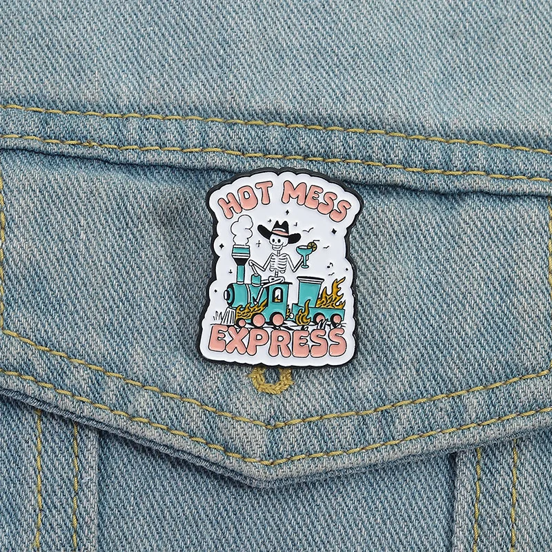 Funny Western Meme Skull Brooch Retro Wild West Spooky Lapel Badge Aesthetic Denim Jacket Backpack Jewelry Gift For Sassy Women