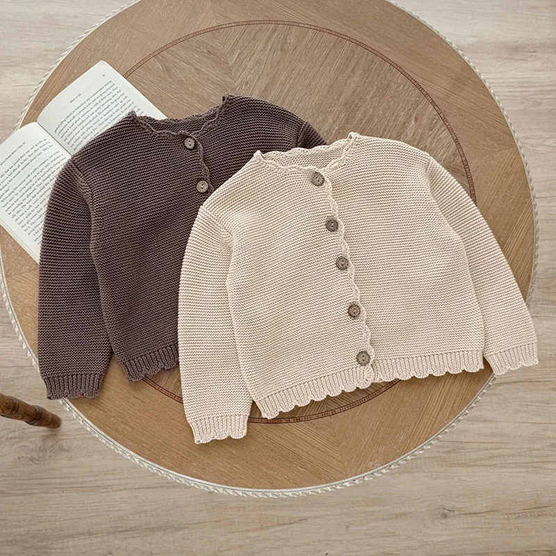 

Новинка 2023 года, осенняя детская одежда для детей 0-3 лет, свитер для новорожденных девочек, пальто с длинными рукавами, однотонный вязаный кардиган для младенцев