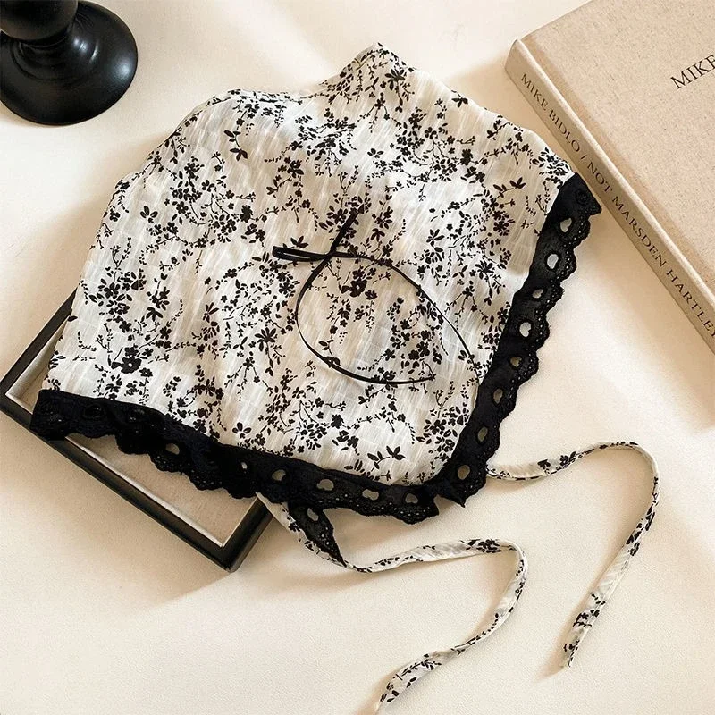 

Ink and Wash Floral Lace Headscarf Women Flower Sweet Triangle Scarf Thin Breathable Hair Scarf Artistic Style Travel Photo