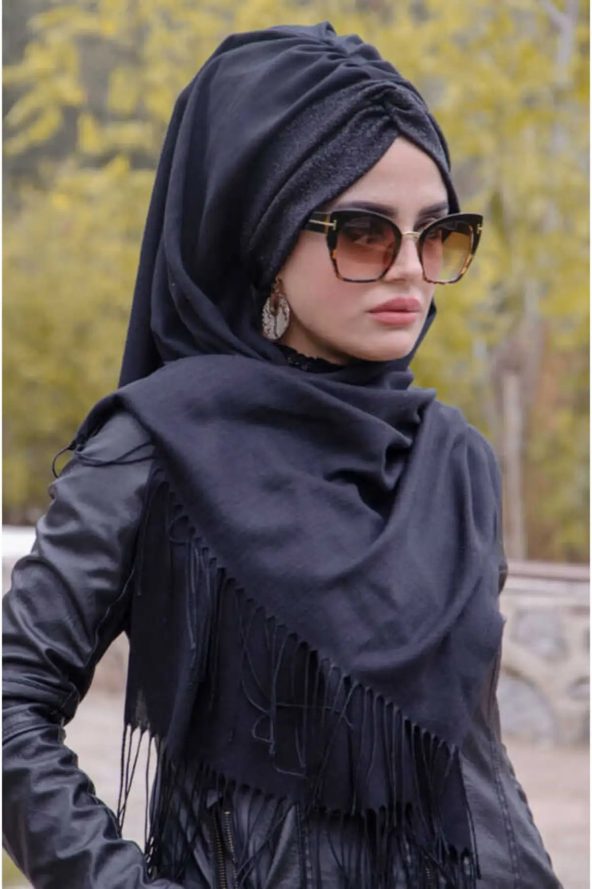 Twisted Schwarz Instant Schal