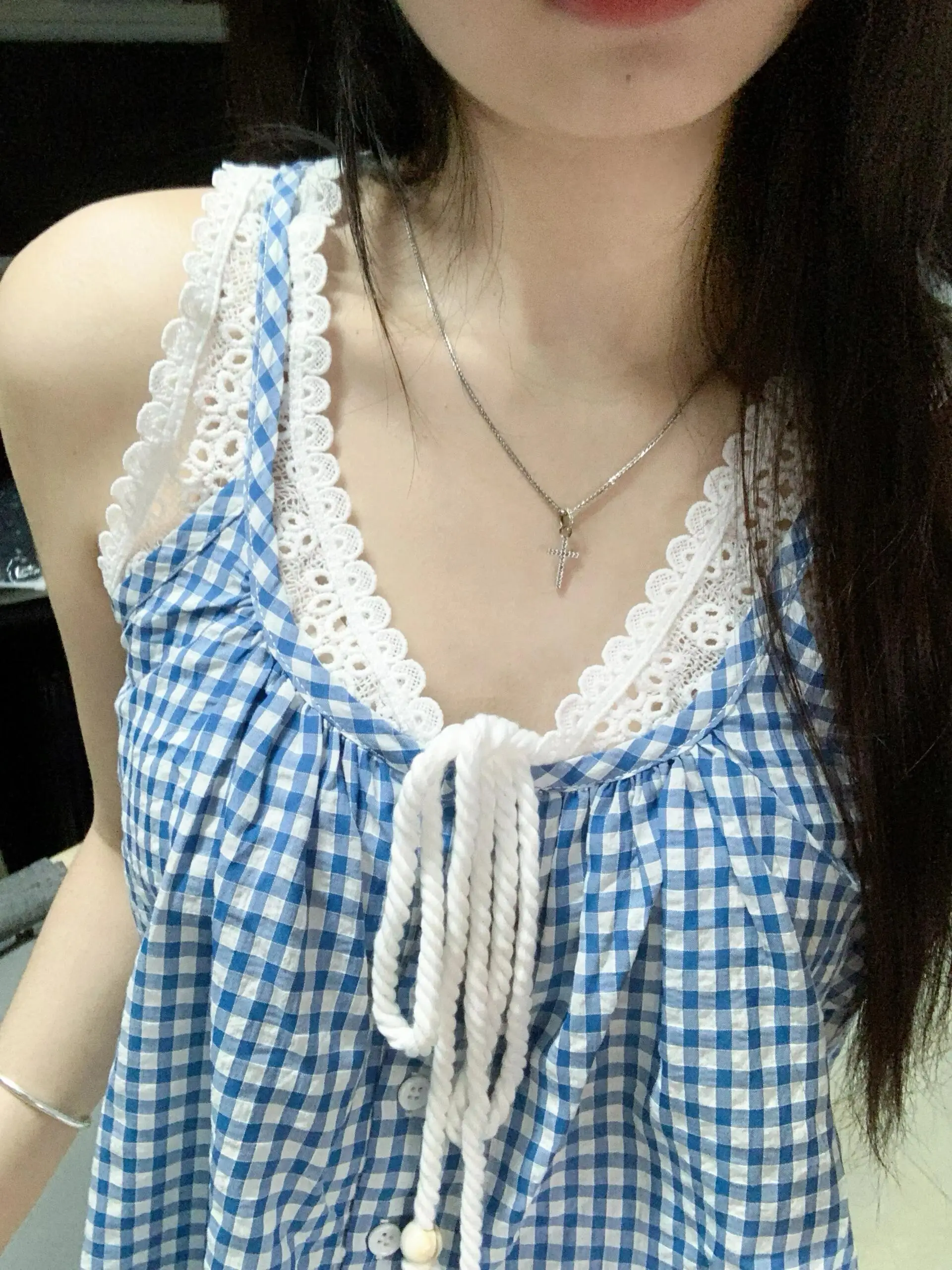 เสื้อกั๊กสายเดี่ยวลายสก็อตสีน้ำเงินสำหรับผู้หญิง ไซส์เล็ก สไตล์เสื้อสองชิ้นหลอกๆ ใส่สบายๆ สำหรับวันหยุด สไตล์หวานๆ บริสุทธิ์ แบบเกาหลี ทรงหลวม