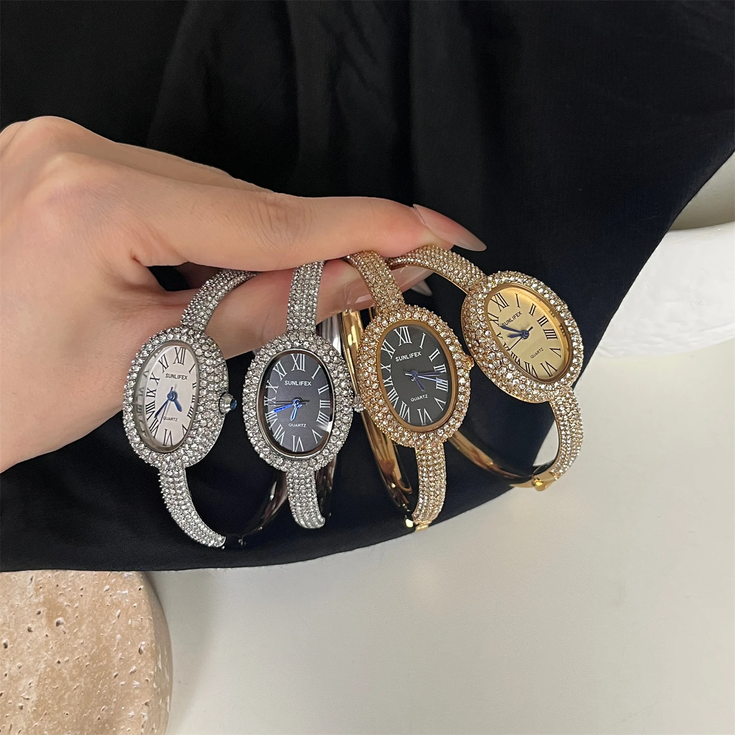 Round fashion temperament minimalist oval full diamond watch women's high-end retro women's light luxury watch