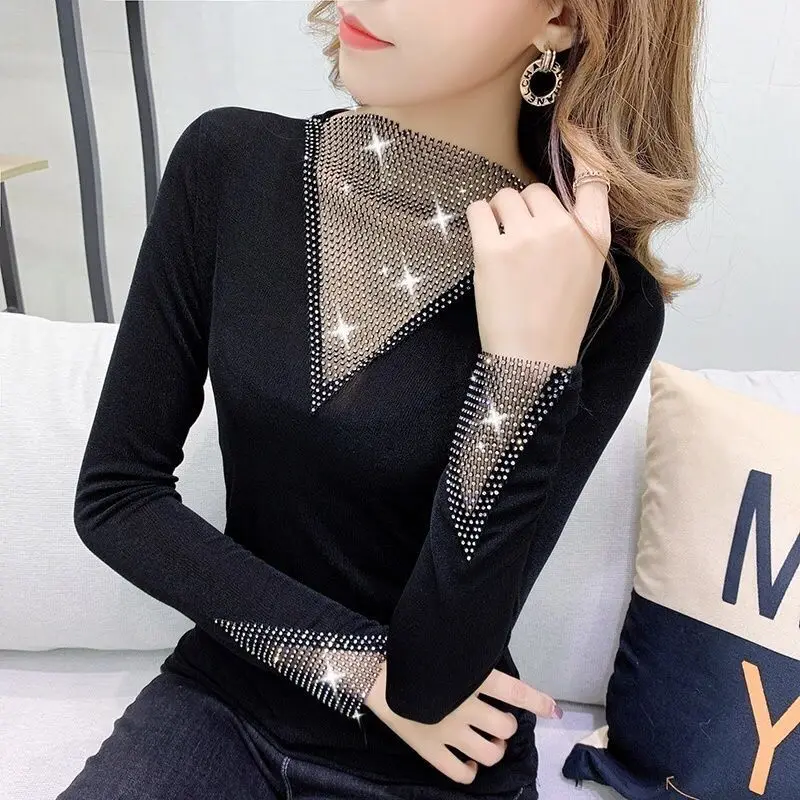 

2023 Autumn New Korean Edition Round Neck Slim Fit Hot Diamond Long Sleeve Simple Commuter Bottom Shirt Women's Black Top