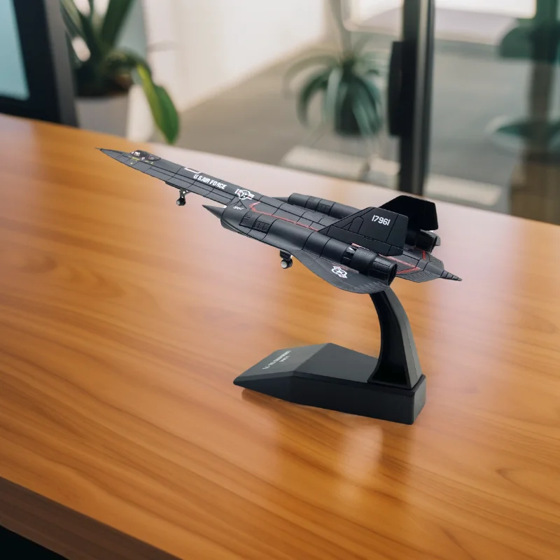 

1/144 Scale SR-71 Blackbird Reconnaissance Alloy Model Us Air Force Static Diecast Airplane Model Collectible Home Decor Display