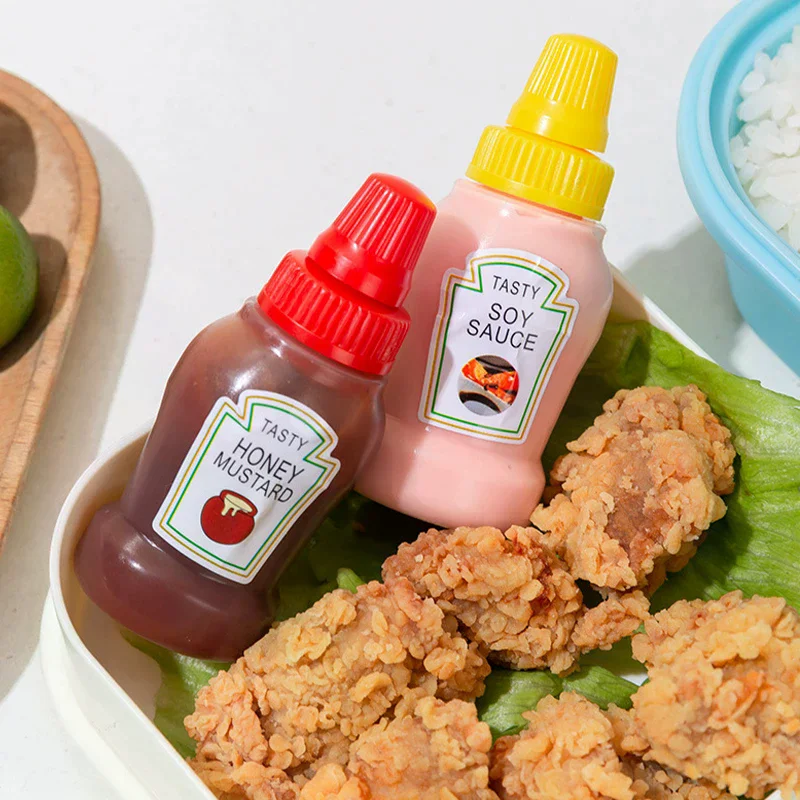 4pcs/set 25ML Mini Tomato Ketchup Bottle Honey Mustard Portable Small Sauce Container Salad Dressing Container Pantry Containers