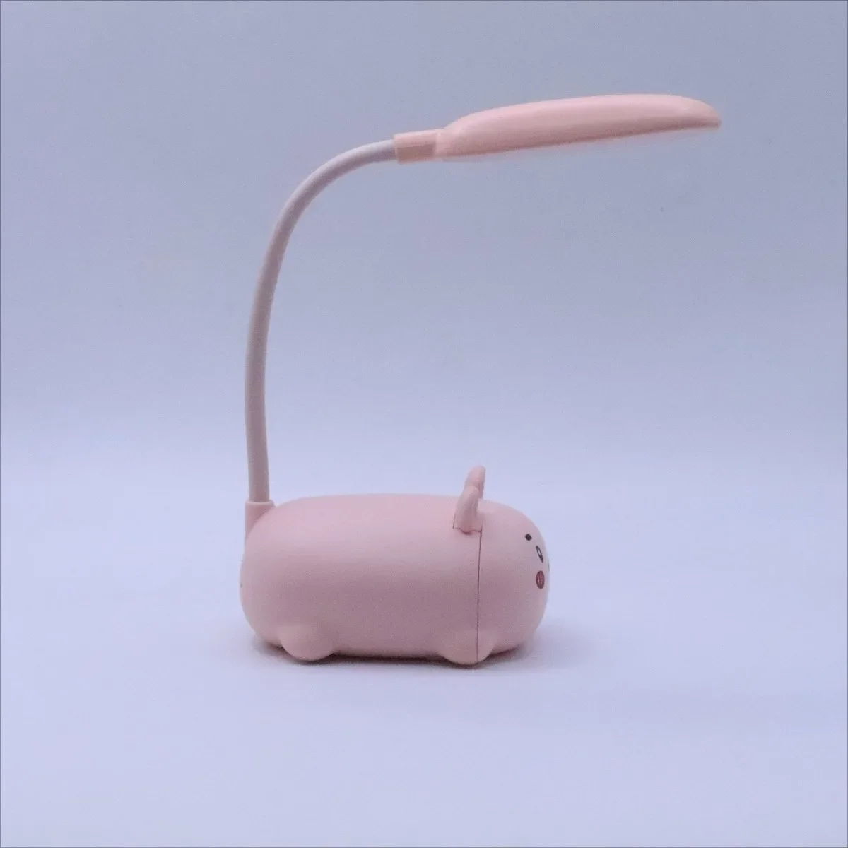 USB Charging LED Small Table Lamps Cute Pet pink bear Mini Night Lights Student Learning Eye Protection Book Lamps Bedside Decor