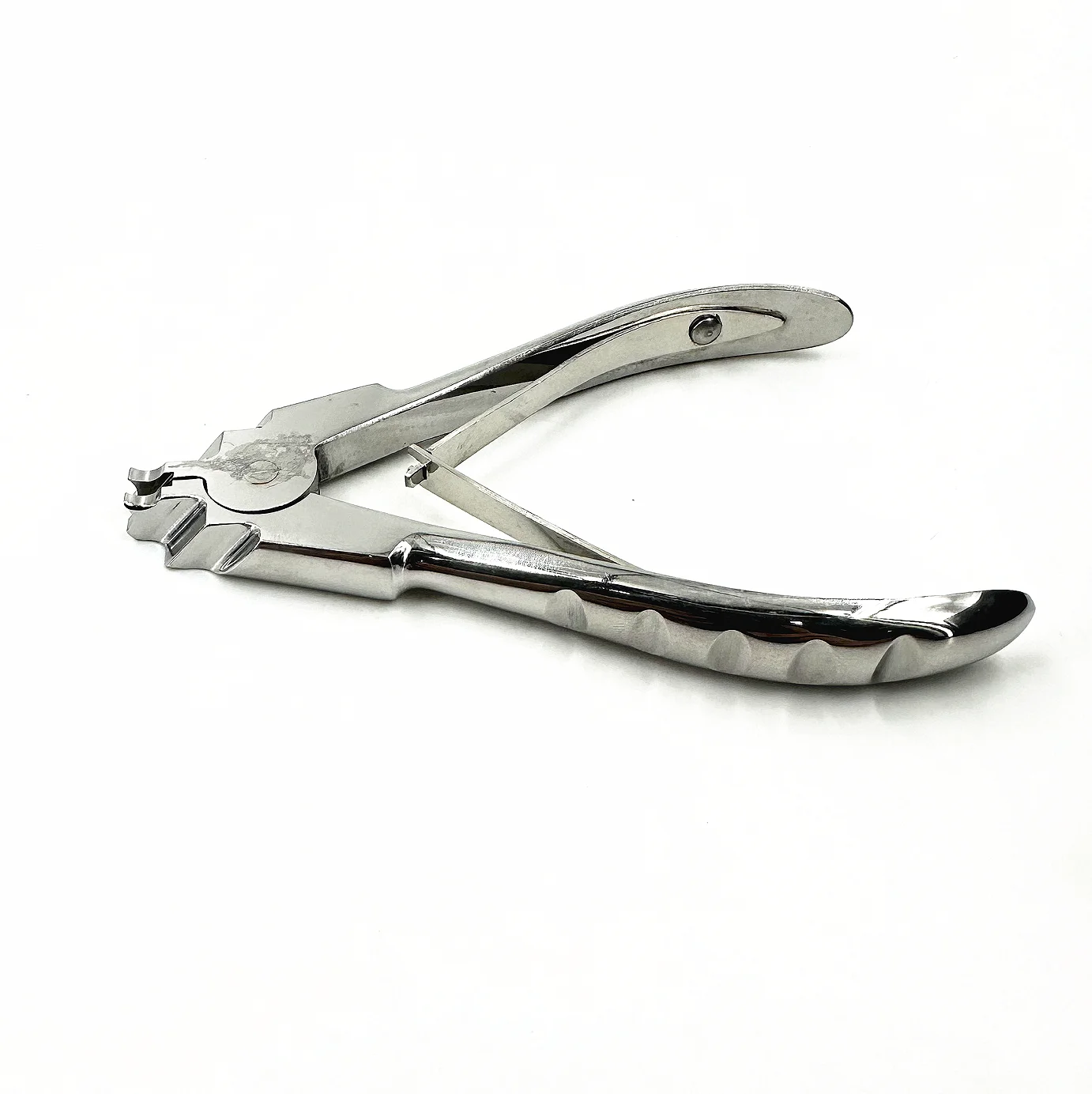 The pliers used for disassembling the metal strap of RLX 16233 watch repair tools come in large and small sizes