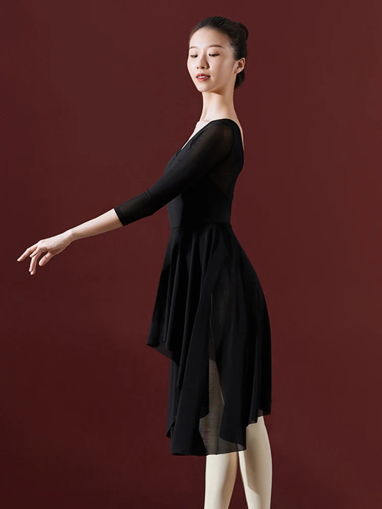 فستان الباليه الصيني المكون من قطعة واحدة أثيريري ورشيق، يقدم رقصة ممارسة الكبار في فستان شاش