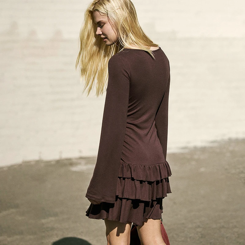 Tendência feminina 2025 outono europeu novo em camadas uma peça vestidos curtos marrom casual juventude simples plissado sólido vestido de manga longa