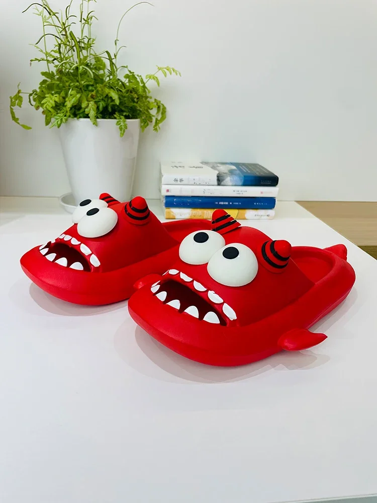 ZUOFU Unisex 3D Cartoon Monster EVA-Slipper für Frühling und Sommer, rutschfest, leicht, für drinnen und draußen, Badezimmer, Hausschuhe – Detail 10