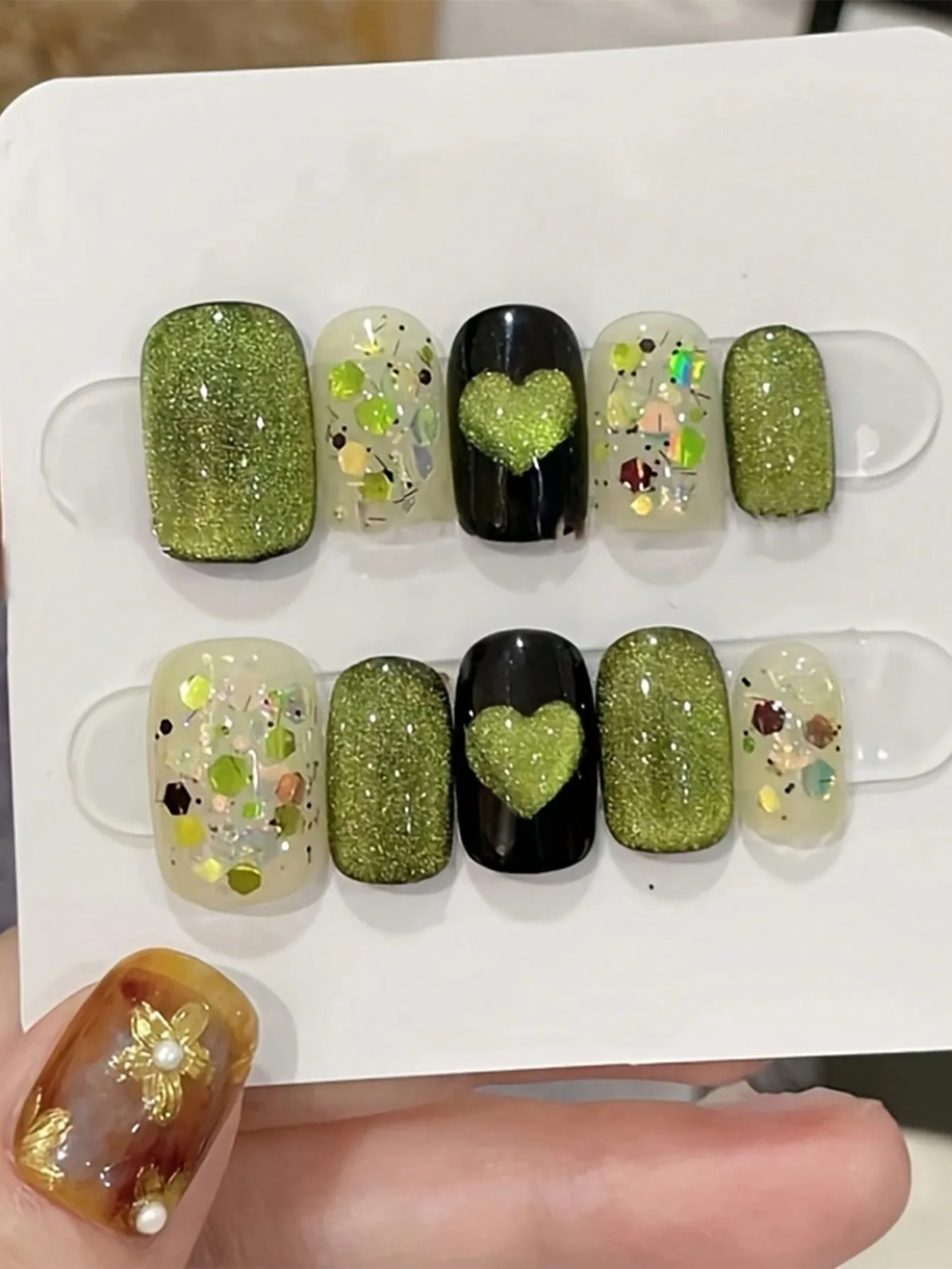 

10 шт., накладные ногти ручной работы «Зеленая любовь», зеленые, черные многоцветные накладные ногти, подходящий подарок для девочек и женщин